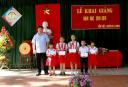 hs ngheo nhan qua.jpg - 